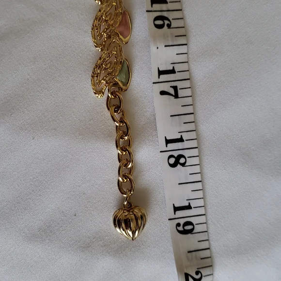 Pretty Vintage Necklace - Picture 8 of 8